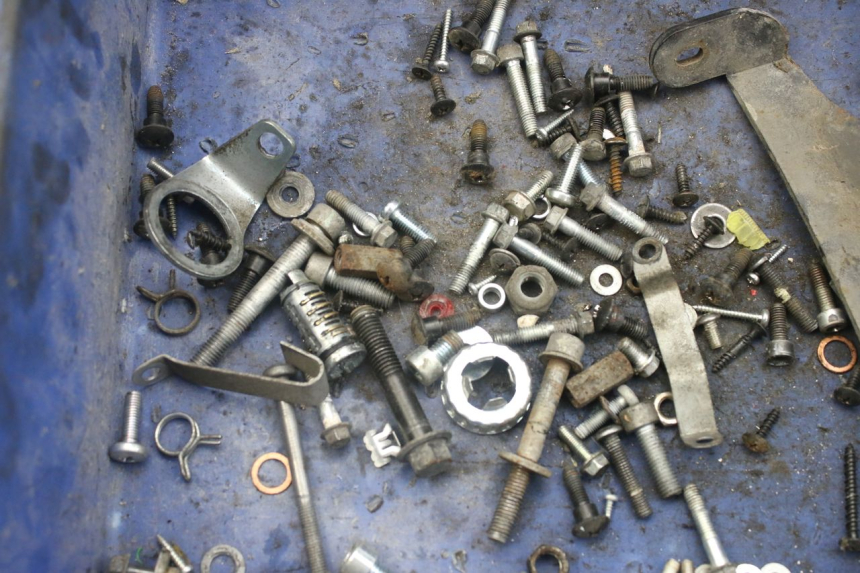 photo de WOREK ŚRUB I WKRĘTÓW PIAGGIO ZIP 4T 50 (2018 - 2020) - Zoom stanu zużycia