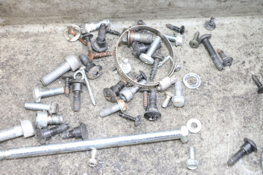 photo de WOREK ŚRUB I WKRĘTÓW PIAGGIO ZIP 4T 50 (2018 - 2020) - Zbliżenie techniczne