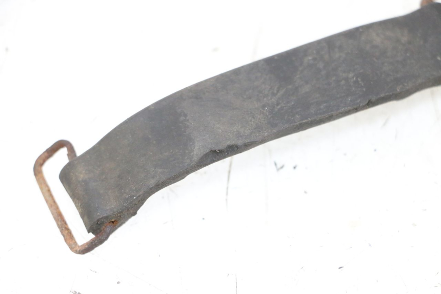 photo de PASEK AKUMULATORA YAMAHA FJ 36Y 1100 (1984 - 1985) - Inny kąt widzenia