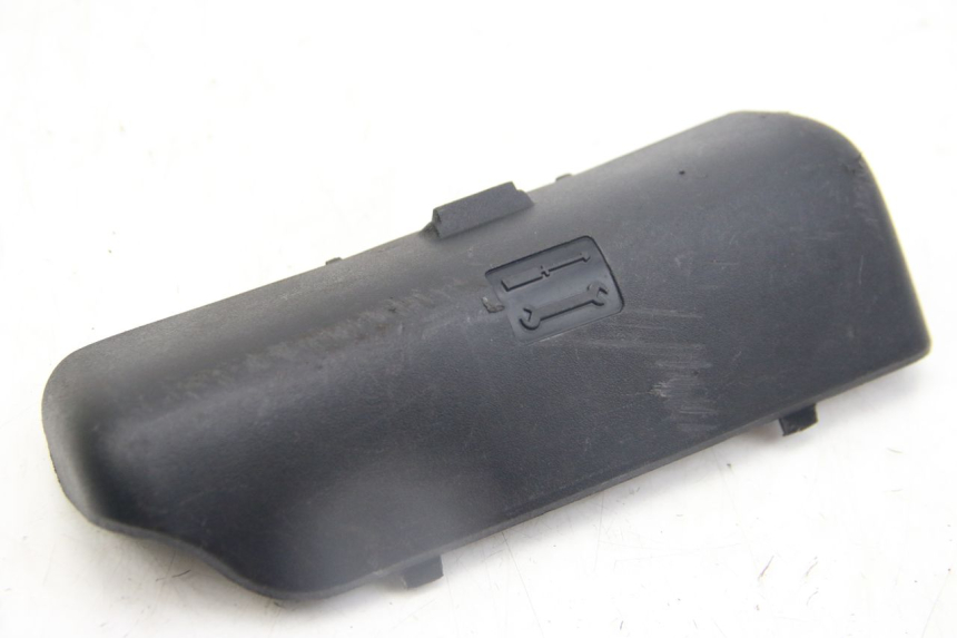 photo de PASEK DO ZESTAWU NARZĘDZIOWEGO PIAGGIO MP3 125 (2006 - 2014) - Szczegół części