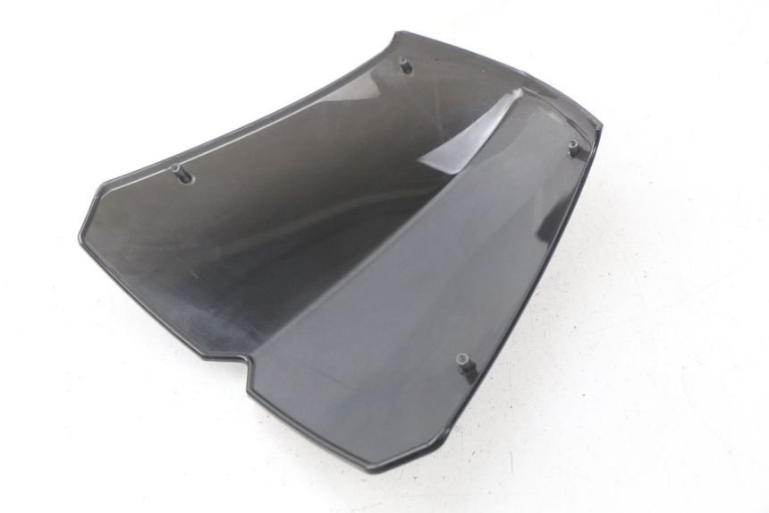 photo de SZYBA OCHRONNA PEUGEOT KISBEE 2T 50 (2010 - 2017) - Zbliżenie techniczne