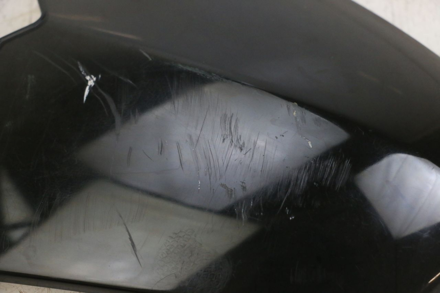 photo de SZYBA OCHRONNA PEUGEOT KISBEE 2T 50 (2018 - 2022) - Zoom stanu zużycia