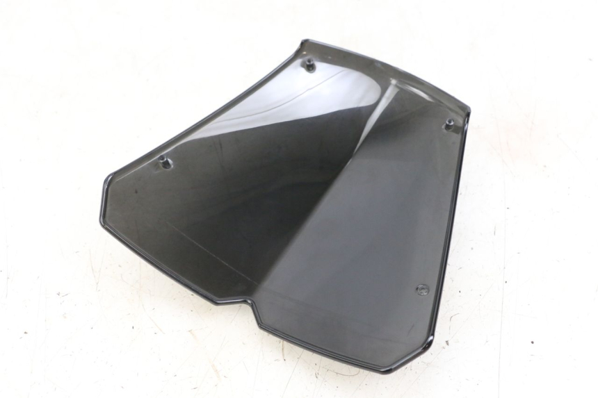 photo de SZYBA OCHRONNA PEUGEOT KISBEE 2T 50 (2018 - 2022) - Zbliżenie techniczne