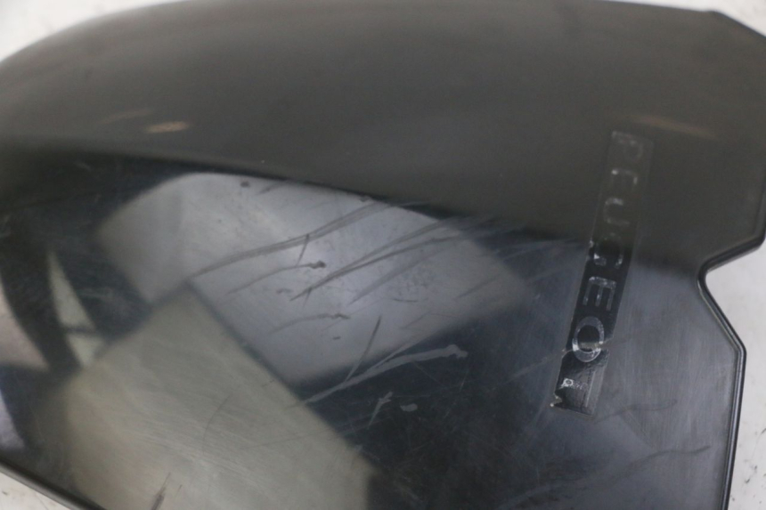 photo de SZYBA OCHRONNA PEUGEOT KISBEE 4T 50 (2018 - 2022) - Zoom stanu zużycia