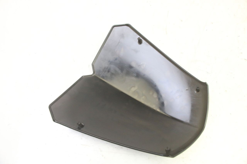 photo de SZYBA OCHRONNA PEUGEOT STREETZONE I 2T 50 (2018 - 2020) - Zoom stanu zużycia