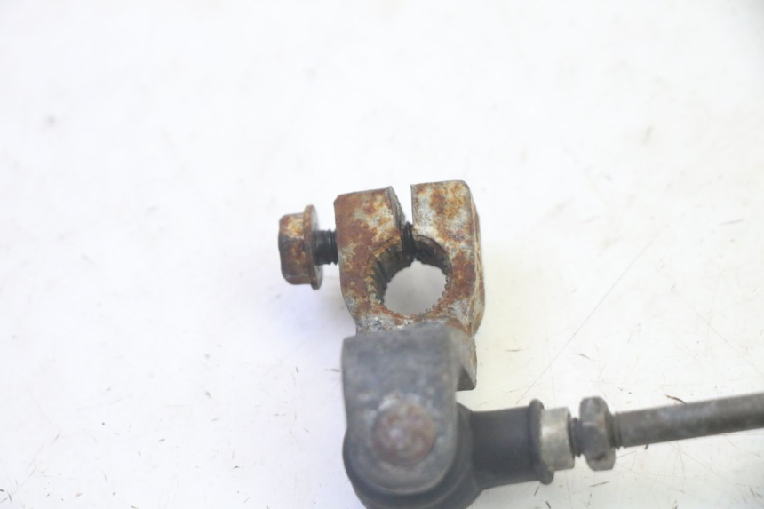 photo de PRZEŁĄCZNIK BIEGÓW KAWASAKI GPX R WARBIRD 600 (1988 - 1993) - Zbliżenie techniczne