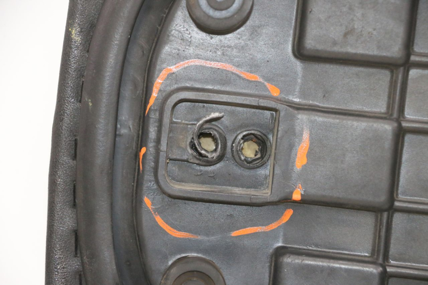 photo de SIEDZENIE KYMCO AGILITY 16+ 4T 50 (2018 - 2023) - Kontrola wizualna