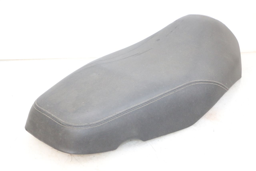 photo de SIEDZENIE KYMCO AGILITY 16+ 4T 50 (2018 - 2023) - Zbliżenie techniczne