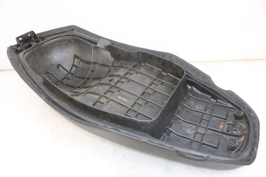 photo de SIEDZENIE KYMCO AGILITY 16+ 4T 50 (2018 - 2023) - Widok ogólny