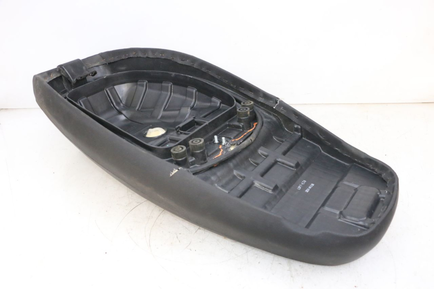 photo de SIEDZENIE KYMCO AGILITY 4T 50 (2018 - 2022) - Część sprawdzona