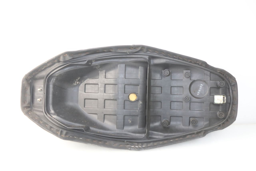 photo de SIEDZENIE KYMCO AGILITY CITY 4T 50 (2008 - 2016) - Stan powierzchni