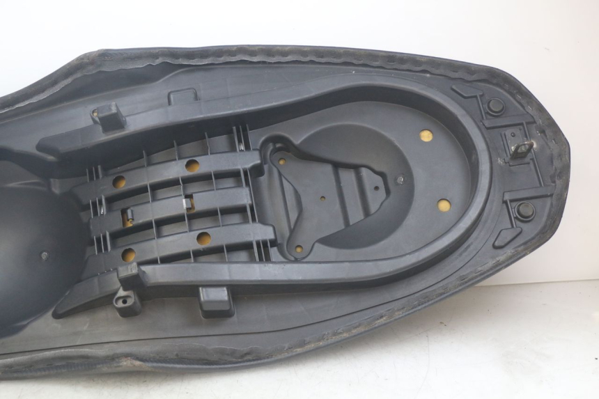 photo de SIEDZENIE NECO ALEXONE 125 (2017 - 2024) - Zbliżenie techniczne