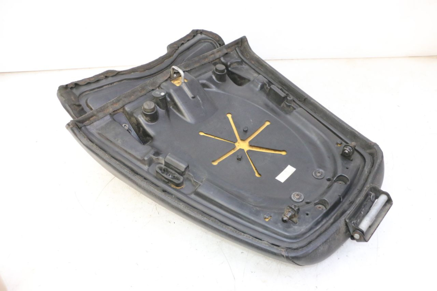 photo de TYLNE SIEDZENIE QUADRO 4 4D 350 (2015 - 2018) - Widok ogólny