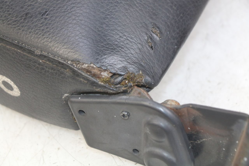 photo de TYLNA SIEDZENIE KYMCO AGILITY 4T 50 (2005 - 2018) - Widok ogólny