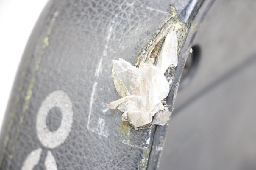 photo de TYLNA SIEDZENIE KYMCO AGILITY 4T 50 (2005 - 2018) - Zbliżenie techniczne