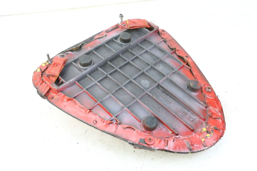 photo de TYŁ SIEDZENIA APRILIA RS 50 (1999 - 2005) - Zoom stanu zużycia