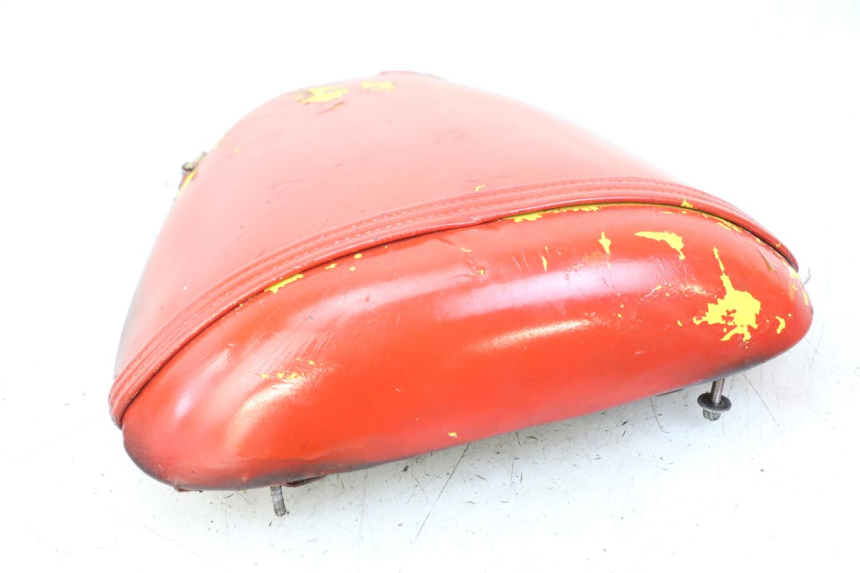 photo de TYŁ SIEDZENIA APRILIA RS 50 (1999 - 2005) - Zbliżenie techniczne