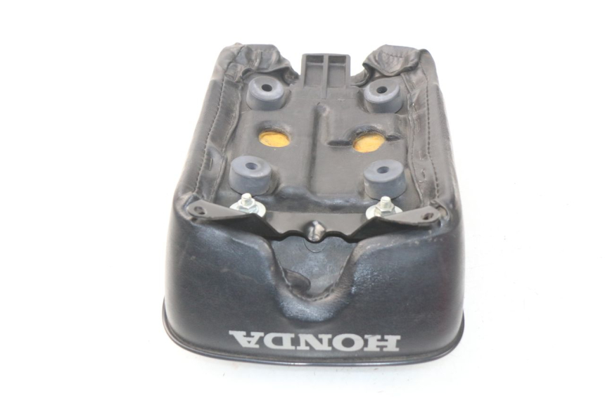 photo de SIEDZENIE TYLNE HONDA CA REBEL 125 (1995 - 2001) - Zoom stanu zużycia