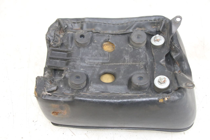 photo de SIEDZENIE TYLNE HONDA CA REBEL 125 (1995 - 2001) - Szczegół części