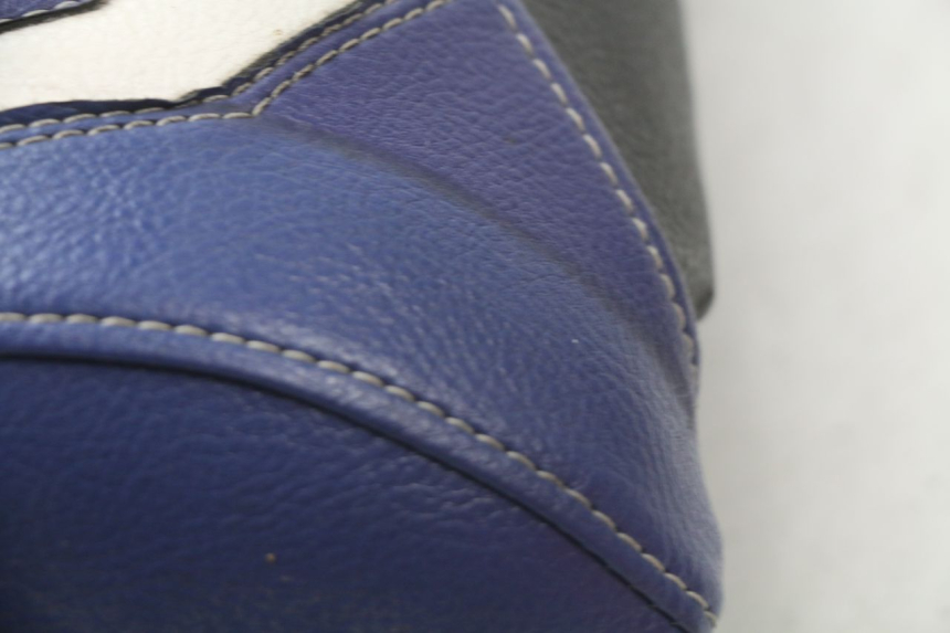 photo de TYŁ SIEDZENIA HONDA CBR 919 RR FIREBLADE 900 (1998 - 1999) - Szczegół części