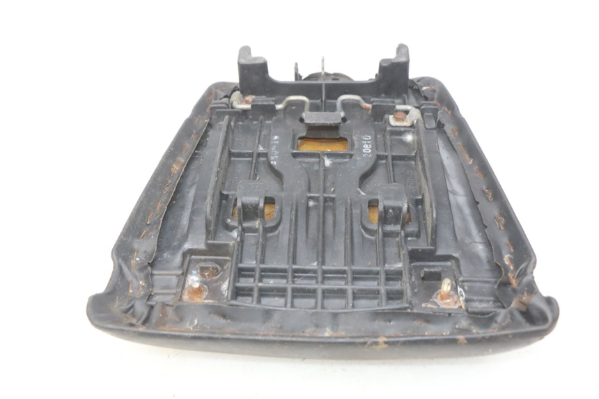 photo de TYŁOWE SIEDZENIE HONDA CBR RR FIREBLADE 900 (1992 - 1994) - Oznaczenia i referencje