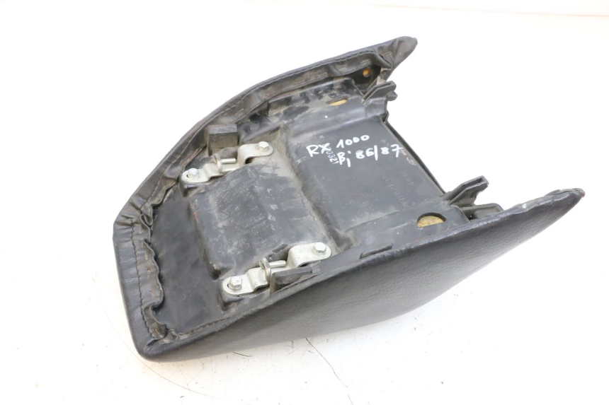 photo de TYLNE SIEDZENIE KAWASAKI GPZ RX 1000 (1986 - 1988) - Inny kąt widzenia