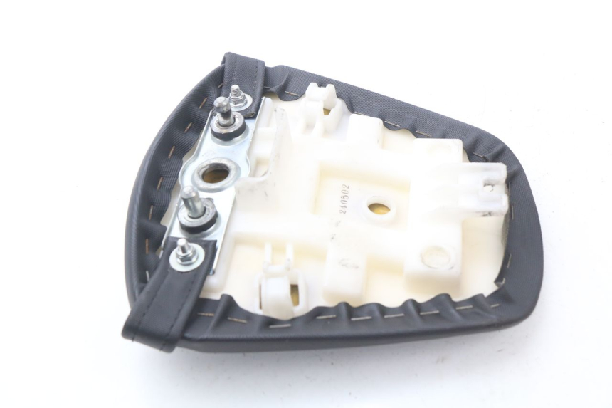 photo de SIEDZENIE TYLNE SUZUKI GSX-R GSXR 750 (2011 - 2016) - Inny kąt widzenia