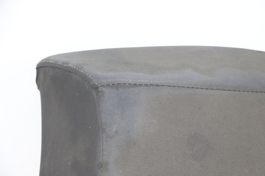 photo de TYLNE SIEDZENIE JM MOTORS GTS 125 (2015 - 2019) - Widok z bliska