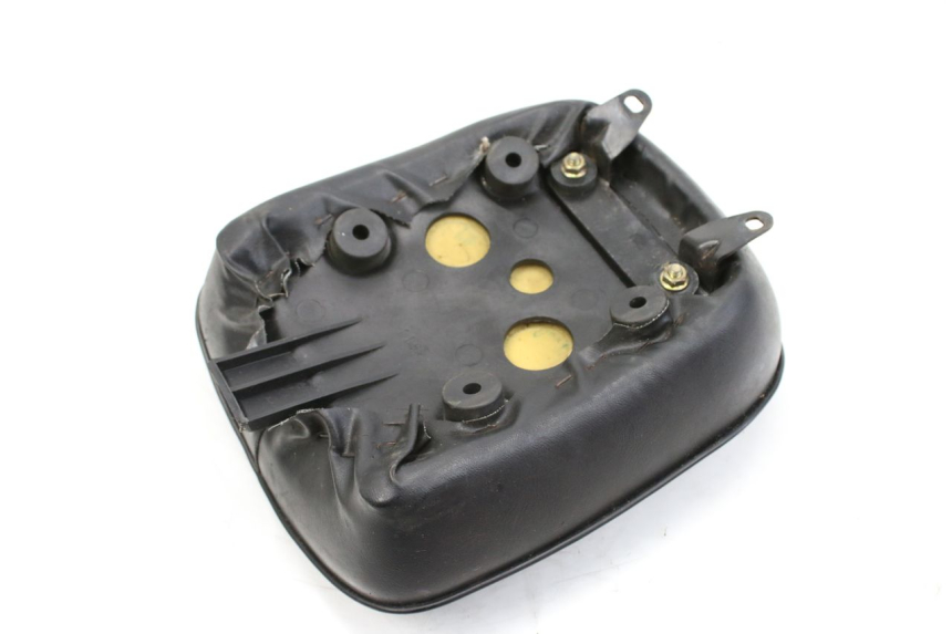 photo de TYŁ SIEDZENIA SYM HUSKY 125 (1999 - 2005) - Widok ogólny