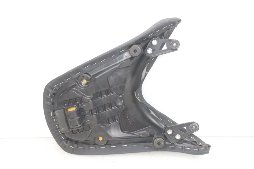 photo de TYŁ SIEDZENIA HONDA INTEGRA NC D 750 (2016 - 2018) - Inny kąt widzenia