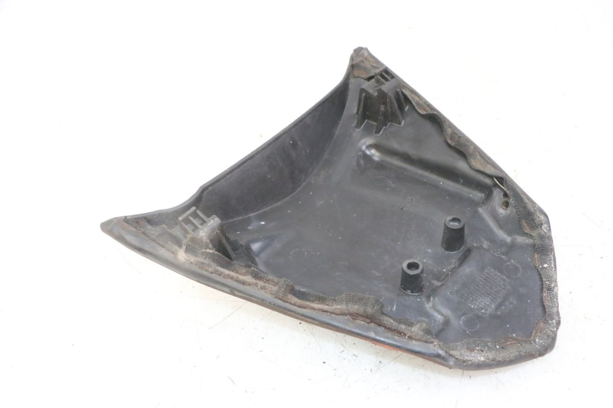 photo de TYŁ SIEDZENIA PEUGEOT JET FORCE CARBU 50 (2003 - 2016) - Oznaczenia i referencje