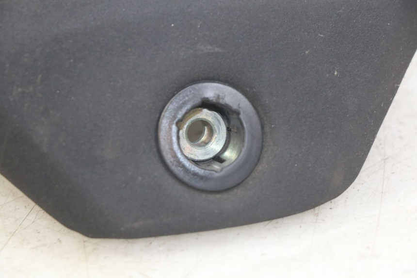 photo de TYŁ SIEDZENIA YAMAHA MT ABS 125 (2014 - 2018) - Zbliżenie techniczne