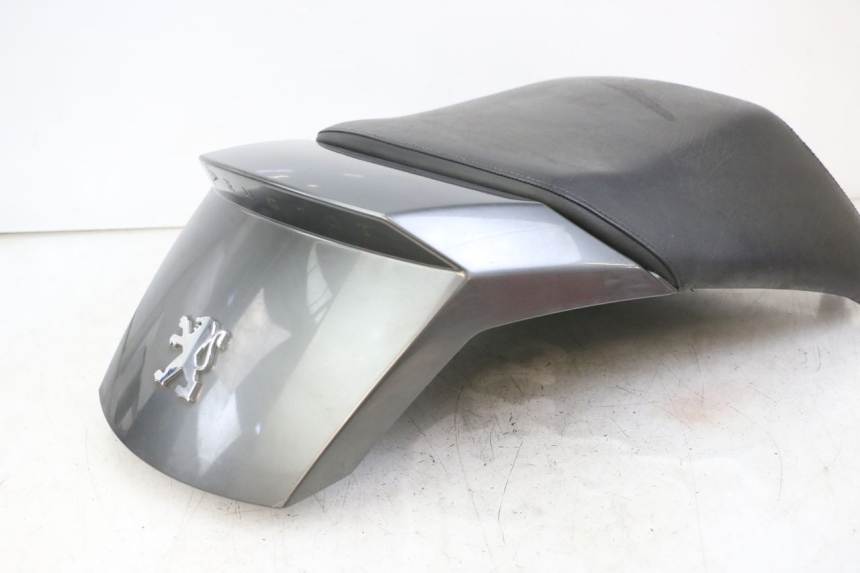 photo de SIEDZENIE TYLNE PEUGEOT SATELIS 125 (2010 - 2012) - Punkty mocowania