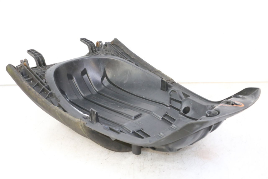 photo de TYŁ SIEDZENIA PEUGEOT SATELIS 125 (2013 - 2018) - Szczegół części