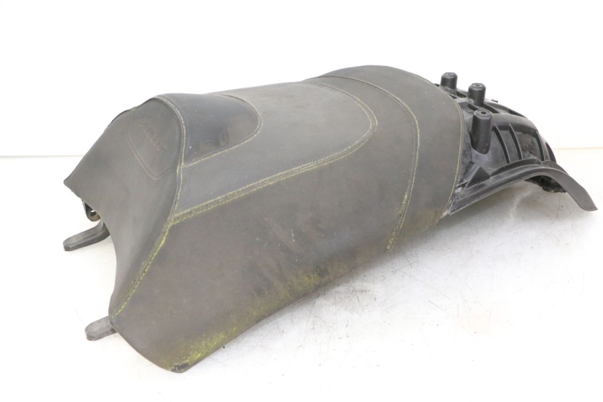 photo de TYŁ SIEDZENIA PEUGEOT SATELIS 125 (2013 - 2018) - Struktura - zbliżenie