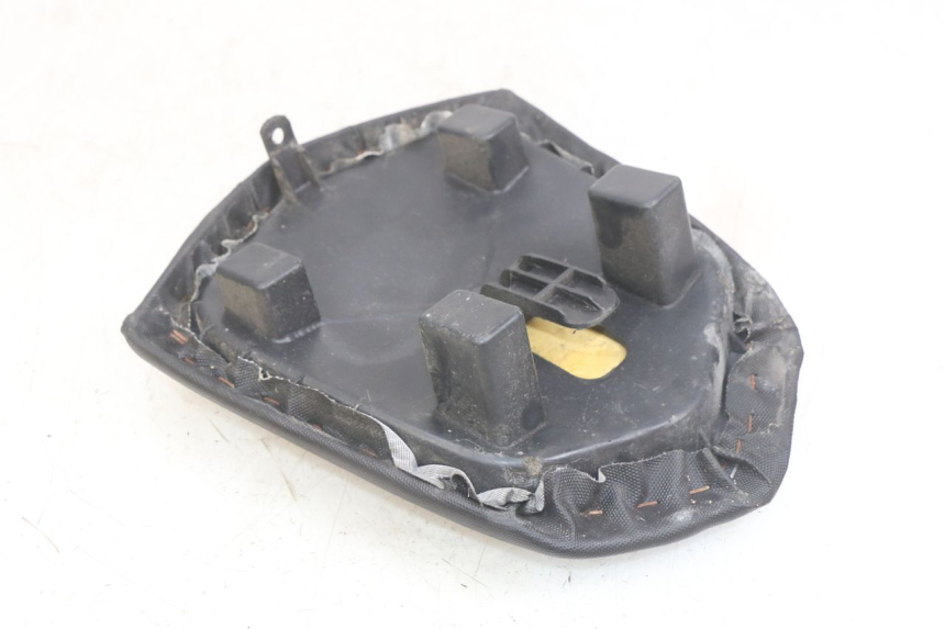 photo de TYŁ SIEDZENIA YAMASAKI ROADSTER 50 (2013 - 2018) - Zoom stanu zużycia