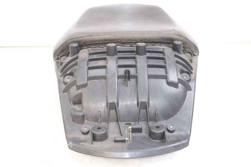 photo de SIEDZENIE TYLNE PEUGEOT SATELIS 125 (2010 - 2012) - Część sprawdzona