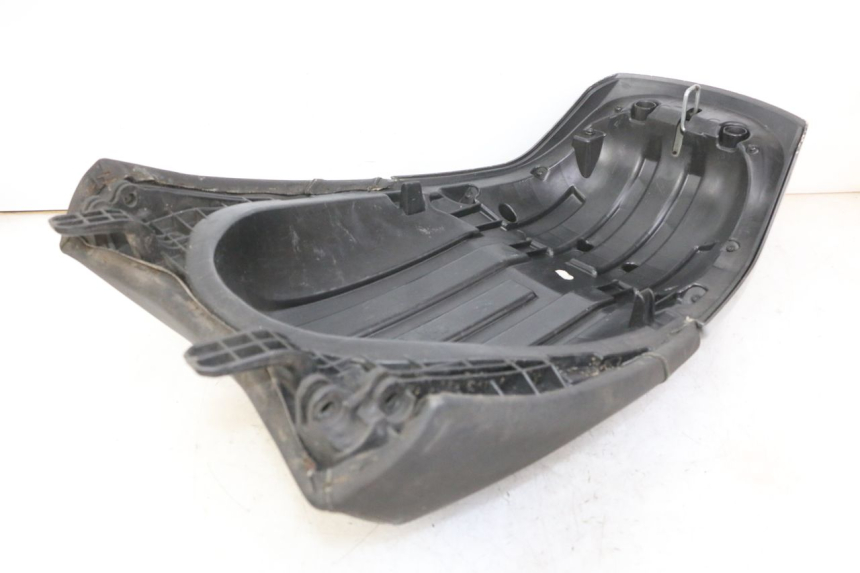 photo de TYŁ SIEDZENIA PEUGEOT SATELIS 125 (2013 - 2018) - Szczegół części