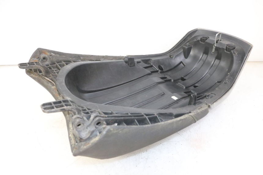 photo de TYŁ SIEDZENIA PEUGEOT SATELIS 125 (2013 - 2018) - Szczegół części