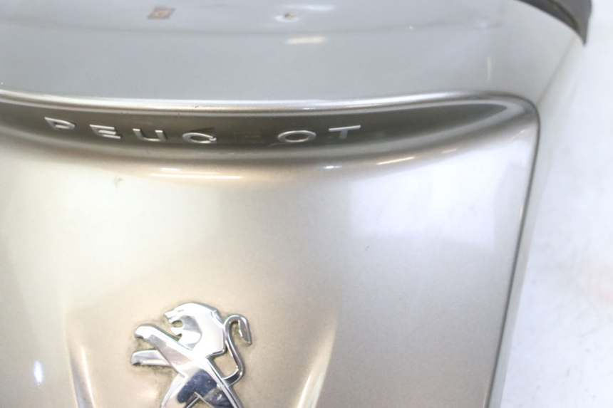 photo de TYŁ SIEDZENIA PEUGEOT SATELIS 125 (2013 - 2018) - Oznaczenia i referencje