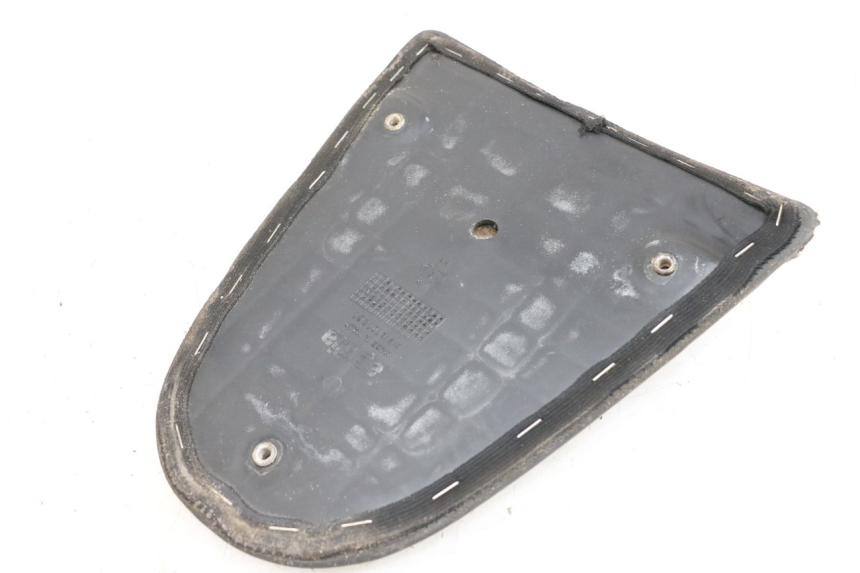 photo de TYŁ SIEDZENIA APRILIA SR CARB LC 2T 50 (2004 - 2012) - Inny kąt widzenia