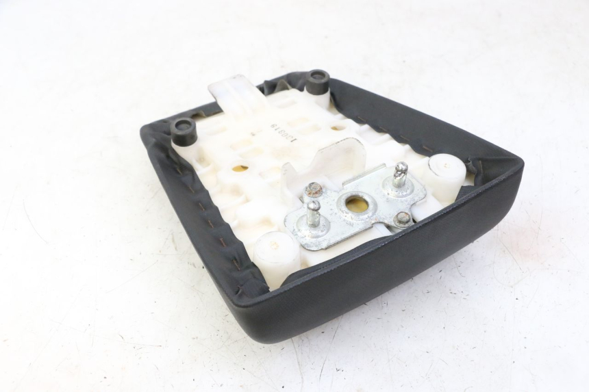 photo de TYLNE SIEDZENIE SUZUKI SV S 650 (2003 - 2009) - Szczegół części