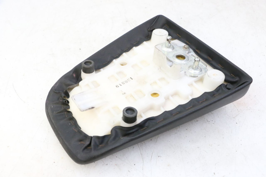 photo de TYLNE SIEDZENIE SUZUKI SV S 650 (2003 - 2009) - Zoom stanu zużycia