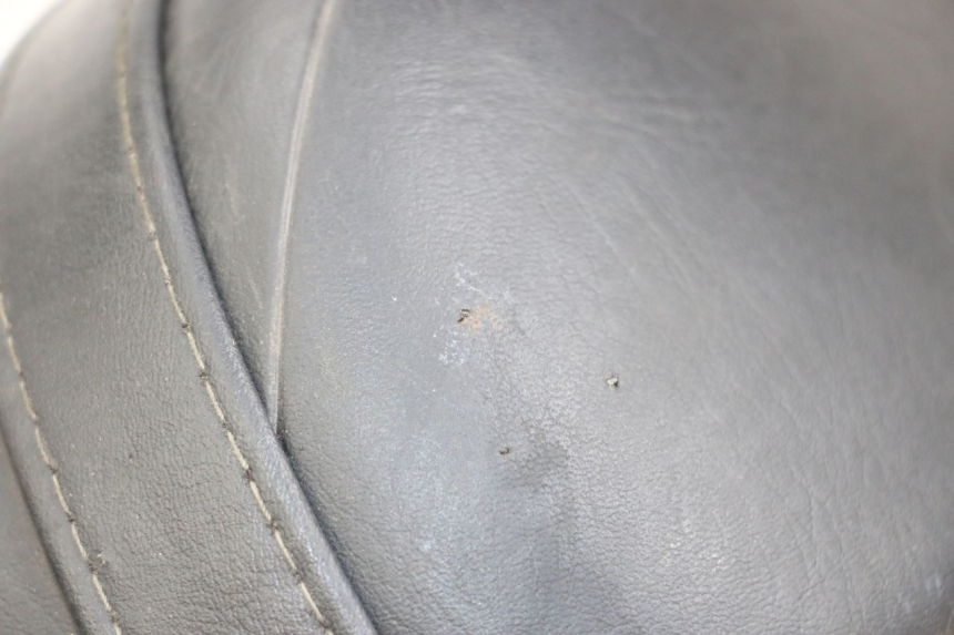 photo de TYLNE SIEDZENIE SUZUKI VL INTRUDER 125 (2004 - 2007) - Szczegół części