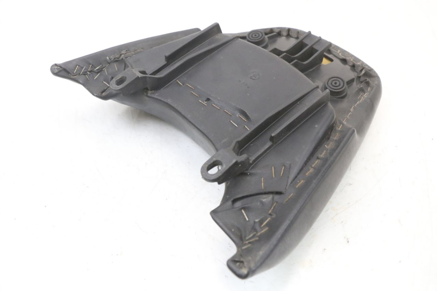 photo de TYŁ SIEDZENIA YAMAHA YP MAJESTY 125 (2002 - 2006) - Zbliżenie komponentów