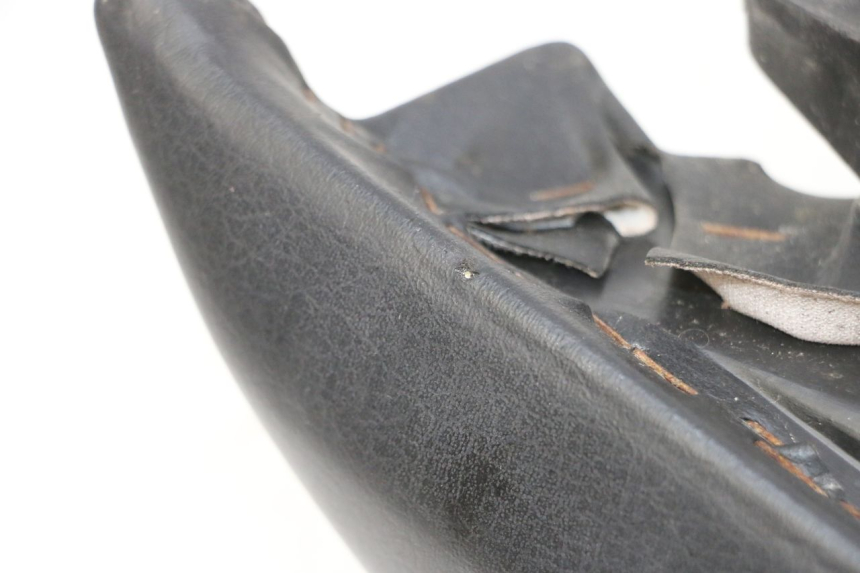 photo de TYŁ SIEDZENIA YAMAHA YP MAJESTY 125 (2002 - 2006) - Szczegół części