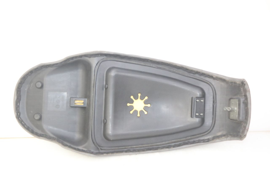 photo de SIEDZENIE ECCITY ARTELEC 670 1 (2013 - 2017) - Zbliżenie komponentów