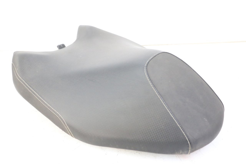 photo de SIODŁO PRZEDNIE YAMAHA AEROX NAKED 2T 50 (2013 - 2017) - Zbliżenie komponentów