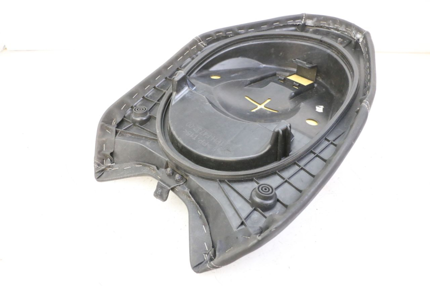 photo de SIODŁO PRZEDNIE YAMAHA AEROX NAKED 2T 50 (2013 - 2017) - Zbliżenie techniczne