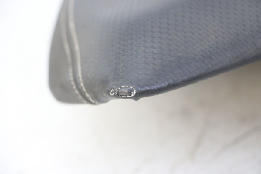 photo de SIODŁO PRZEDNIE YAMAHA AEROX NAKED 2T 50 (2013 - 2017) - Stan powierzchni